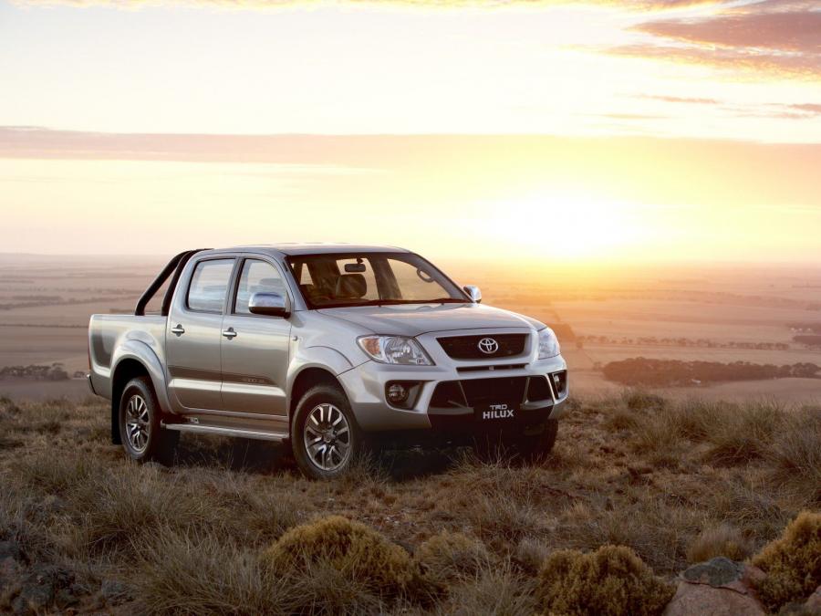  Toyota Hilux by TRD 2008 года  (фото 12 из 17)